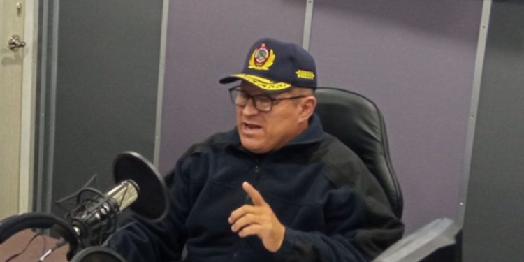 Sistema de Gestión de Riesgo en conjunto con órganos de seguridad combaten incendios forestales