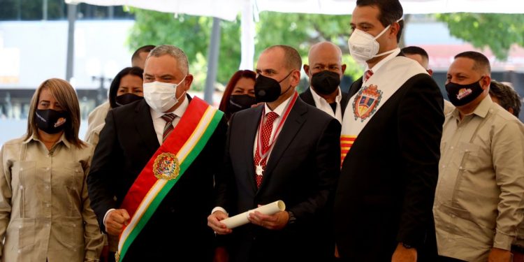 icepresidente Ceballos participó como orador en Sesión Solemne