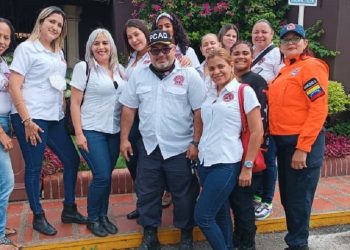 PC Santiago Mariño rindió homenaje a las madres de la institución