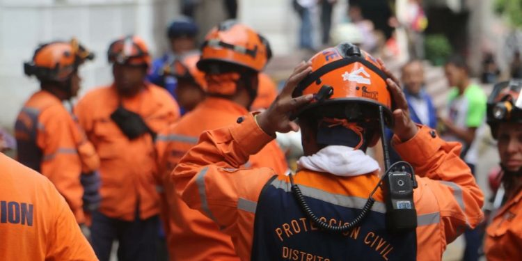 SNGR se mantiene activo en labores de búsqueda y rescate en Las Tejerías