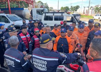 SNGR activó equipo multidisciplinario en Puerto la Cruz para atender afectaciones por lluvias