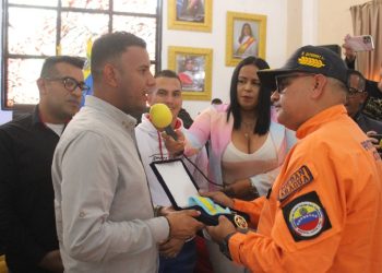 Autoridades de Mariño otorgaron reconocimientos a funcionarios de PC