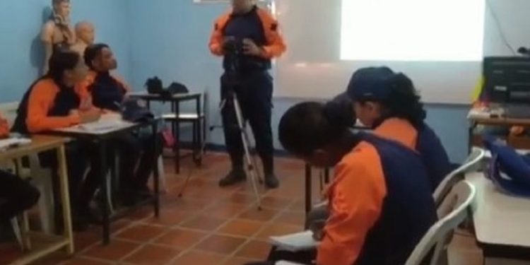 PC Falcón dictó inducción en el área de prensa y diseño gráfico