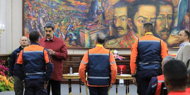 Jefe de Estado reconoce labor de la Fuerza de Tarea Humanitaria G/J Simón Bolívar