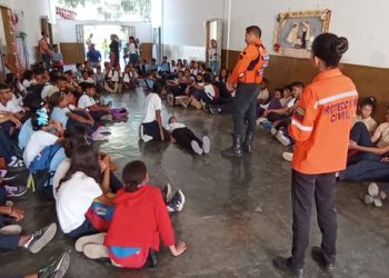 Capacitación a estudiantes