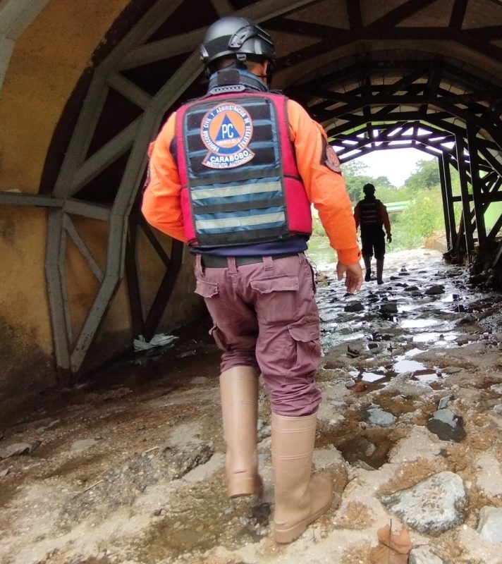 inspección de puentes y quebradas por lluvias