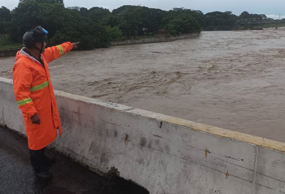 desplegados en constante alerta en quebradas y ríos