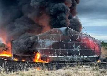 Incendio en tanque de almacenamiento