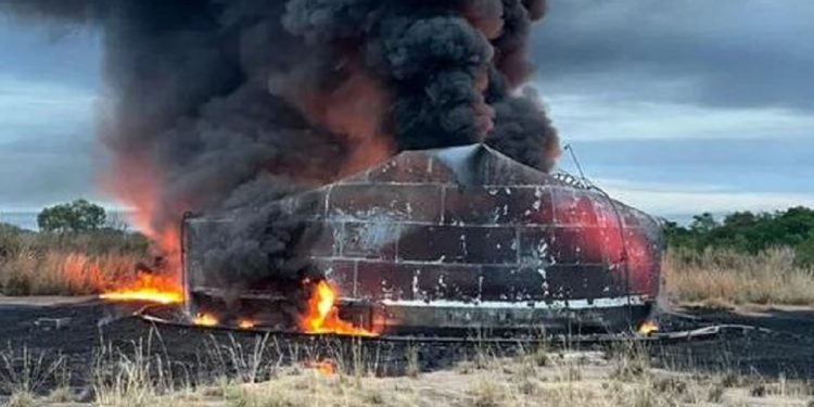 Incendio en tanque de almacenamiento