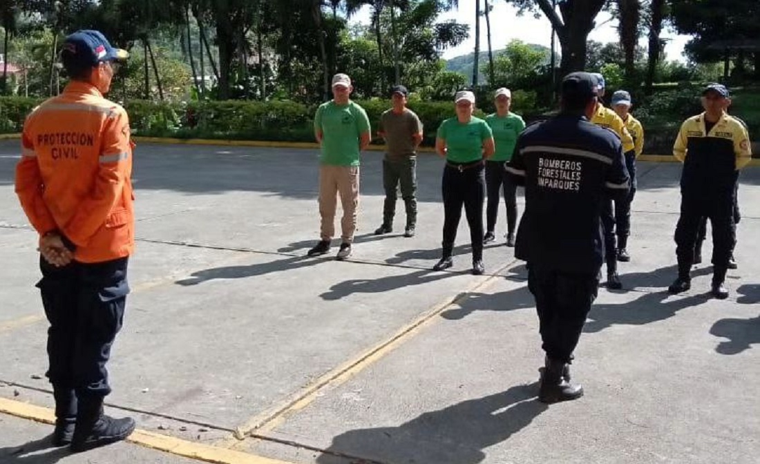 actividades de prevención con bomberos y guardaparques