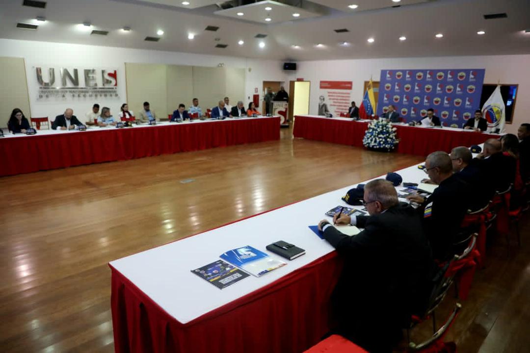 Reunión para presentar plan