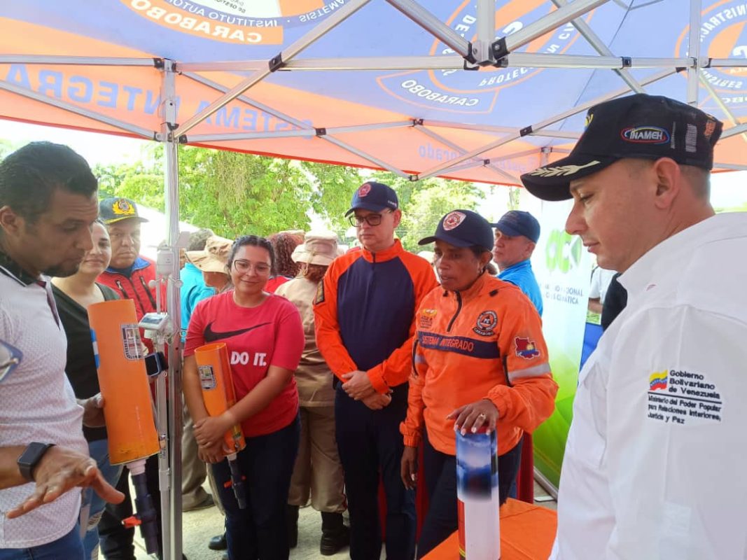 Entrega de equipos Aurora por parte del INAMEH