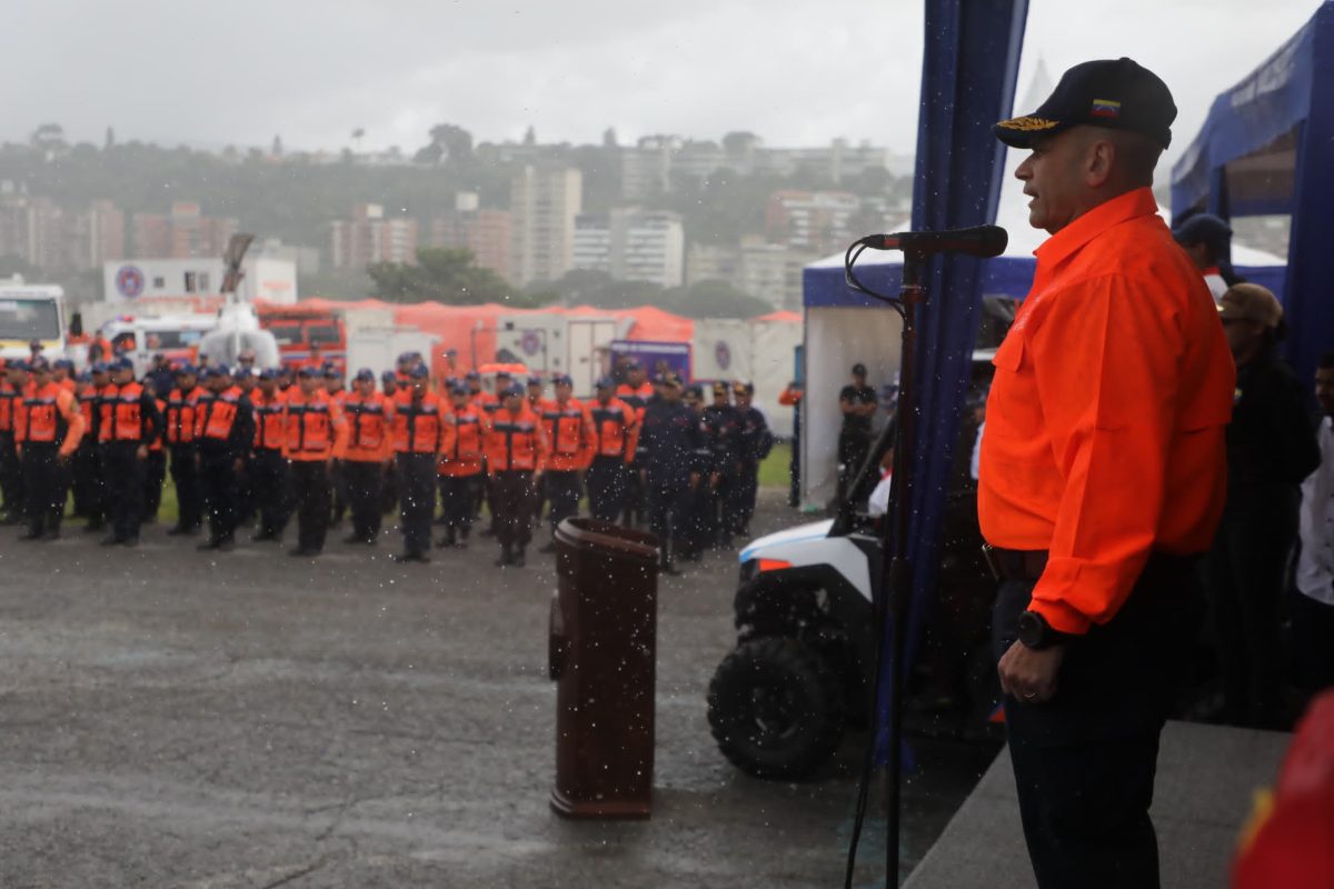 Inicio del acto aniversario