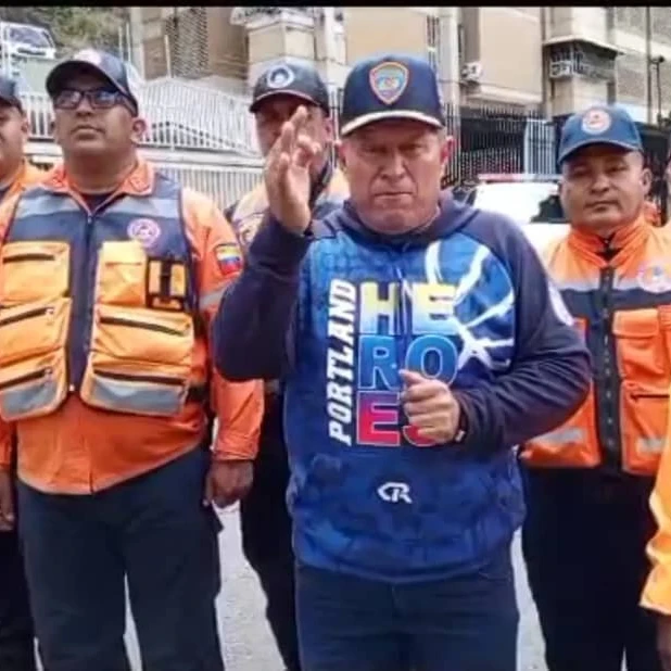 Directivos de Protección Civil Entregan 13 vehículos para atención de emergencias