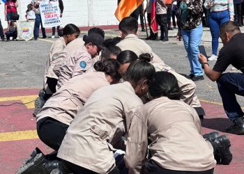 Juramentación de Brigadas Escolares de Gestión de Riesgos en Macarao