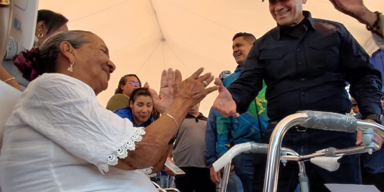 El 1×10 del Buen Gobierno avanzó en un 95% en materia de salud y servicios públicos en Sucre