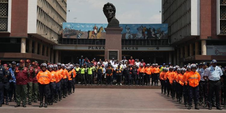 Despliegan más de 163 mil funcionarios para el dispositivo Semana Santa Segura 2024