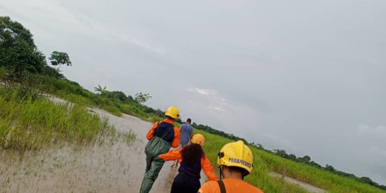 SNGR atendió afectaciones causadas por las lluvias en Barinas