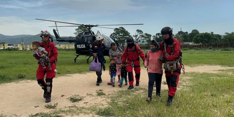 Gobierno Bolivariano avanza firme en la recuperación del pueblo de Cumanacoa