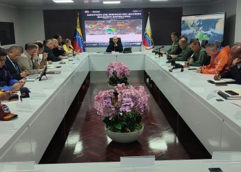 Gobierno Bolivariano afianza estrategias ante el paso de nuevas ondas tropicales en el país