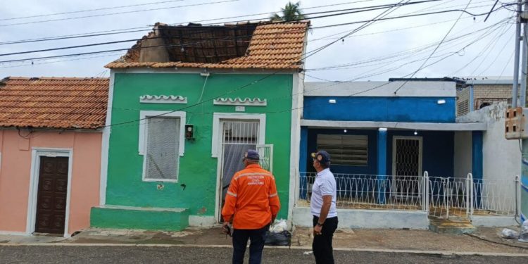 Protección Civil e IMA desplegados en Maracaibo por las lluvias