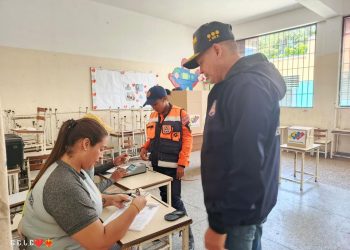 Viceministro de Gestión de Riesgo participa en simulacro electoral en Higuerote, Miranda, junto a alcalde y cuerpos de seguridad