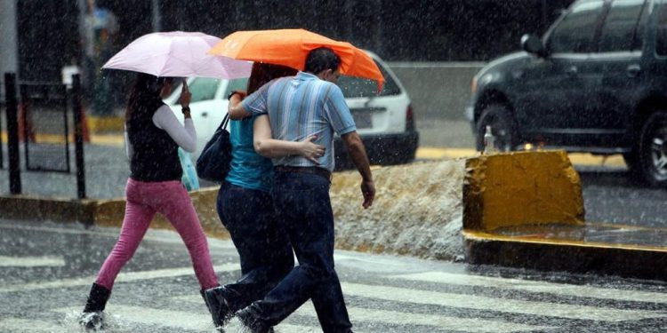 Viernes lluvioso en Venezuela: se esperan precipitaciones y tormentas eléctricas en varias regiones