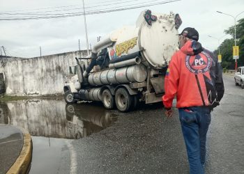 Inspección exhaustiva de drenajes en Páez: clave para prevenir inundaciones durante la «Temporada de lluvia 2025