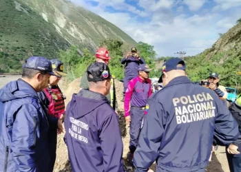 Bomberos y Bomberas llegan a Mérida para atender emergencias por fuertes lluvias en estados andinos