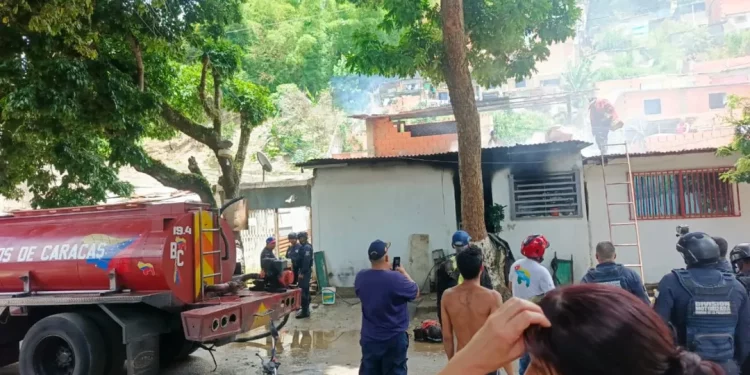 Operativo de respuesta inmediata frente a incendio en vivienda de Petare: SNGR coordina exitosa acción interinstitucional en Sucre