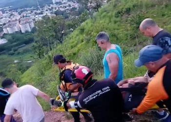 Rescate exitoso en cerro El Picacho: Joven accidentado durante senderismo en Aragua