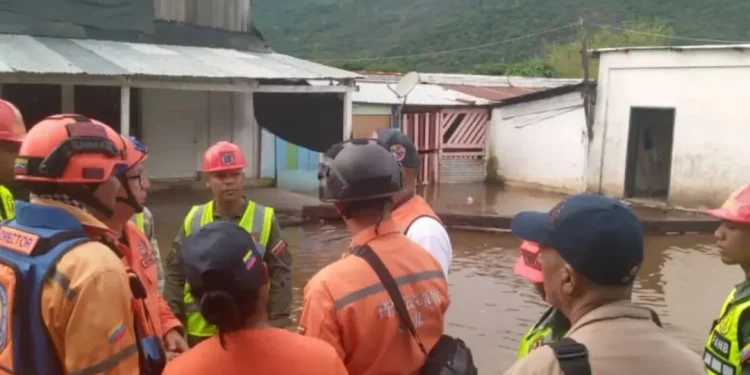 Sistema Nacional de Gestión de Riesgo fortalece estrategias de prevención ante crecida del río Orinoco en Amazonas