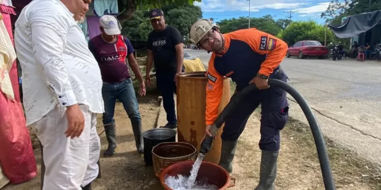 SNGR y Bomberos coordinan jornada de atención integral en Municipio Muñoz tras colapso de puente Las Tiamitas