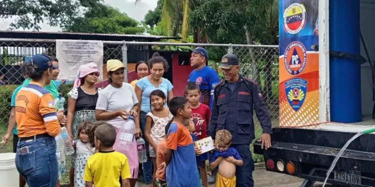 Despliegue humanitario en Barinas: SNGR y Fuerza Naranja brindan apoyo crucial a comunidades afectadas por las lluvias