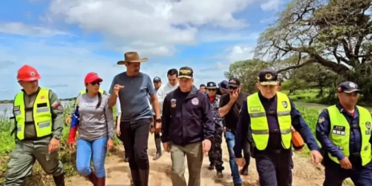 Operativo de atención a afectados por lluvias en Apure: Viceministro de Gestión de Riesgo lidera acción humanitaria