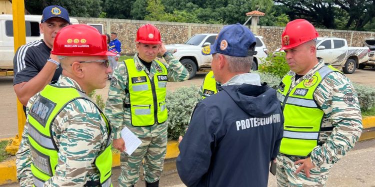 Viceministro Almirante Oti Paituvi dirige Despliegue Estratégico Operacional en la región Los Llanos