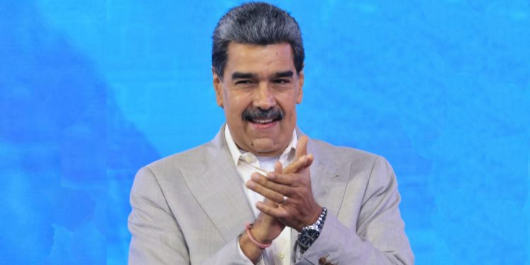 Presidente Maduro felicita a Protección Civil