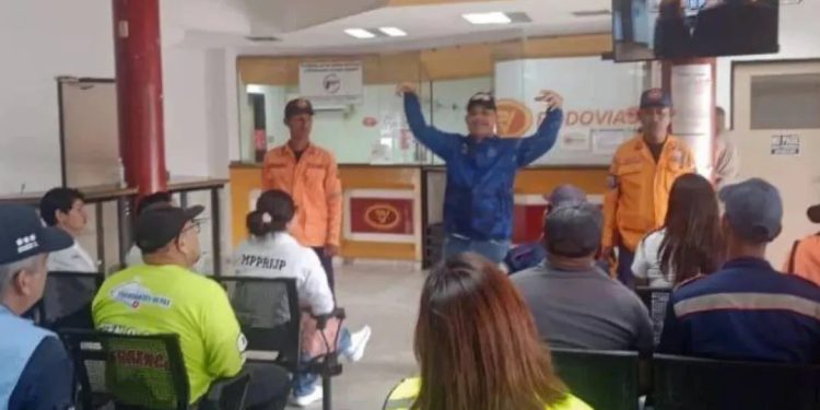 Protección Civil realizó jornada de prevención en el terminal de Maturín