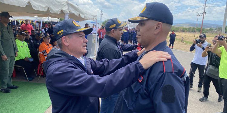 SNGR celebró acto de Ascensos del Cuerpo de Bomberos del estado Falcón