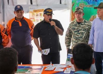 Ministro Diosdado Cabello aplaudió la labor de Protección Civil y el Cuerpo de Bomberos