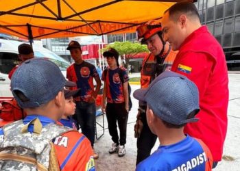 Protección Civil desplegó diversos adiestramientos en Caracas