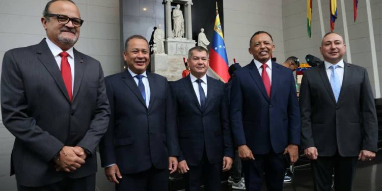 Viceministro Oti asistió al acto de Conmemoración de los 533 años del «Día de la Resistencia Indígena”