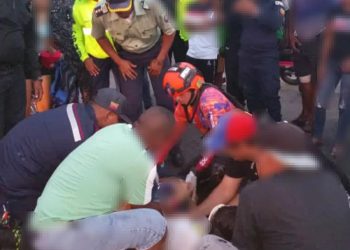 Protección Civil desplegó operativo de atención por una colisión en el estado Bolívar