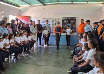 Protección Civil realizó jornada formativa en la Unidad Educativa José Nicolás Silva en el estado Lara