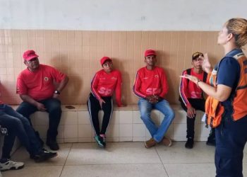 Protección Civil del estado Bolívar capacitó al personal de Prevención y Control del Hospital Dr. Julio C. Rivas