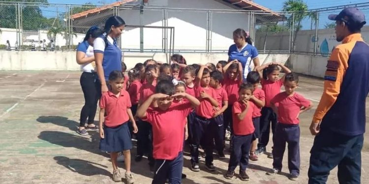 Protección Civil realizó jornada de autoprotección sísmica en Centro de Educación Inicial en el estado Nueva Esparta