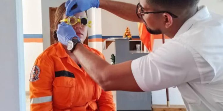 Protección Civil del estado Nueva Esparta realizó jornada de atención visual a su personal