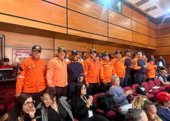 Viceministro Oti junto a la Fuerza Naranja asistió al programa Con el Mazo Dando N°533