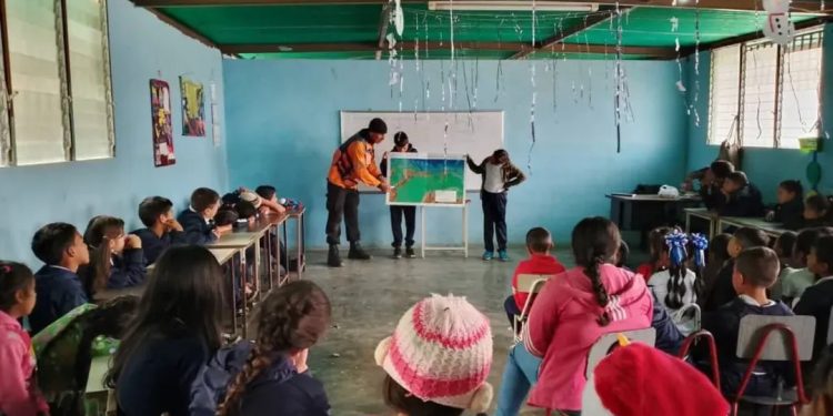 Protección Civil desarrolló jornada formativa en la Unidad Educativa Víctor Montilla Crespo en el estado Trujillo