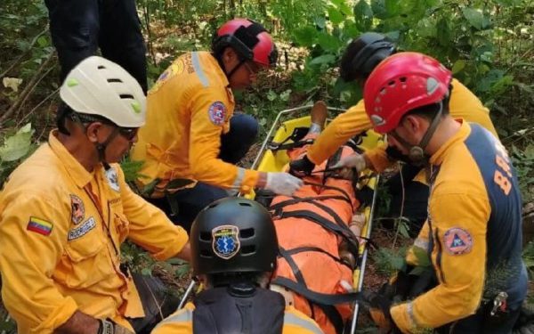 Protección Civil realizó un simulacro de rescate en el estado Carabobo